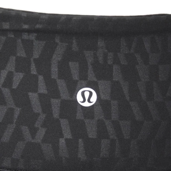 Lululemon Groove Flared leggings in Segment Emboss Black Size 0 - Picture 4 of 5